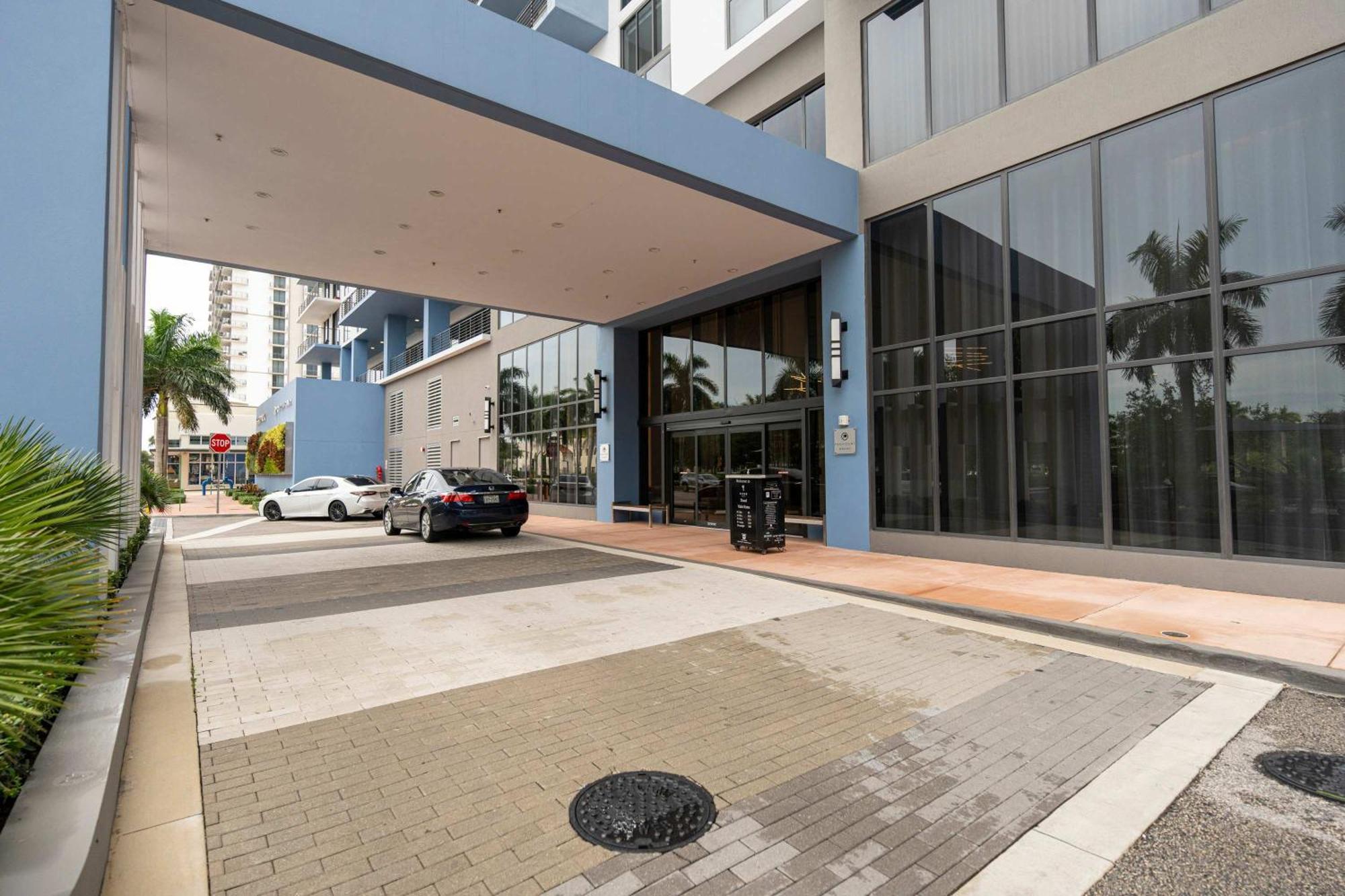 Ferienhaus La Central- Cityplace Doral And Across From A Park *