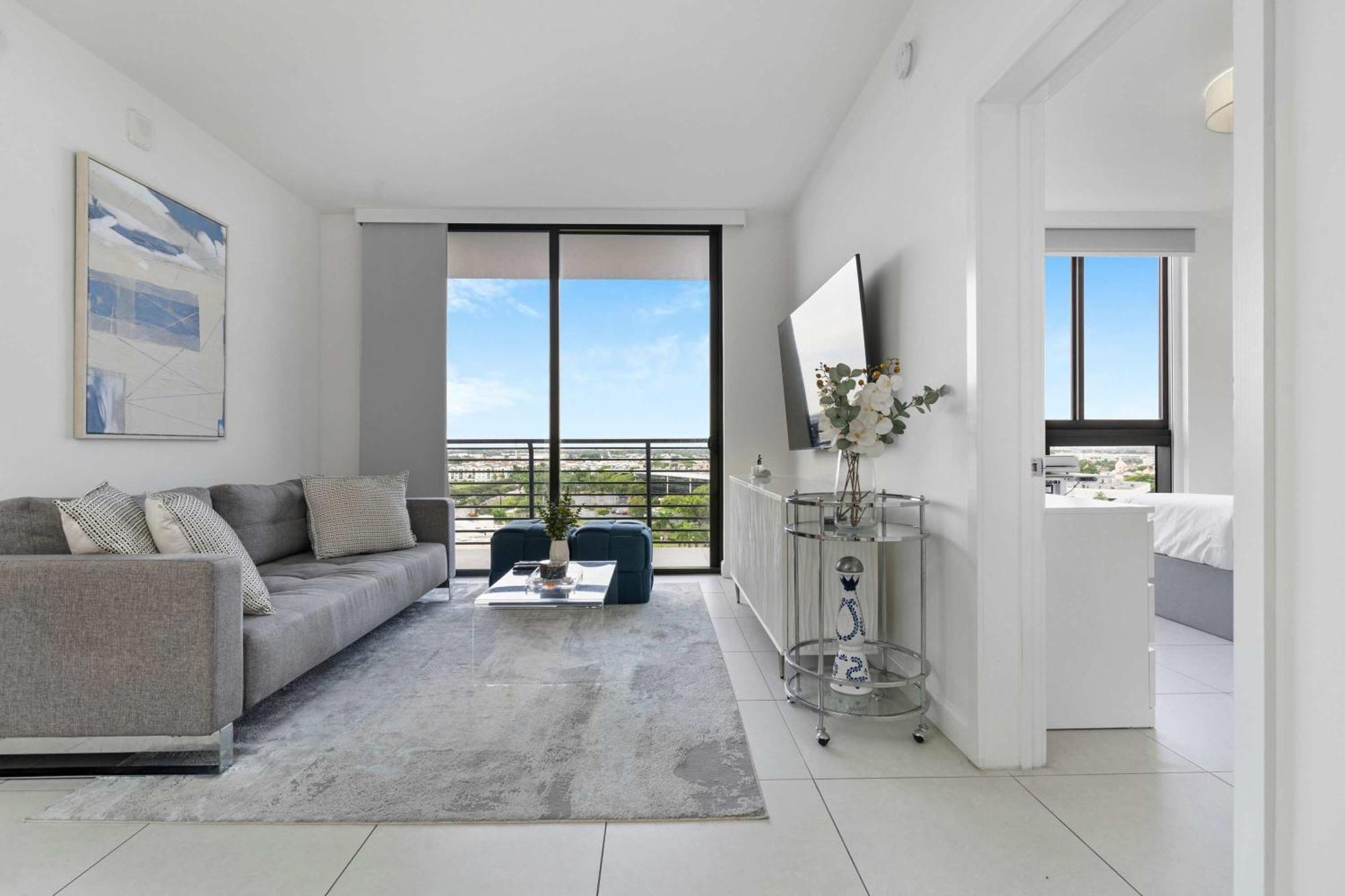 Ferienhaus La Central- Cityplace Doral And Across From A Park